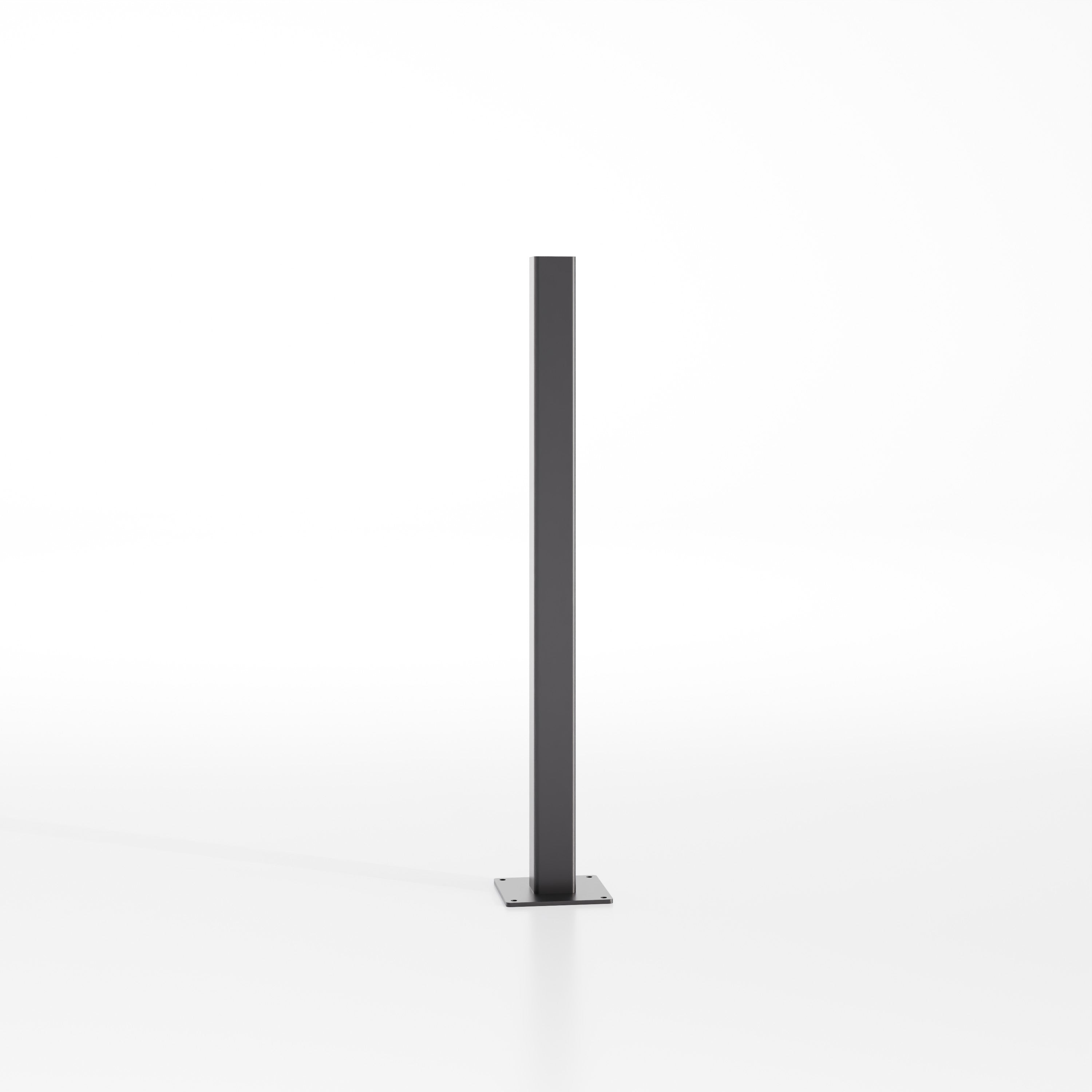 Post 100x100 with Baseplate