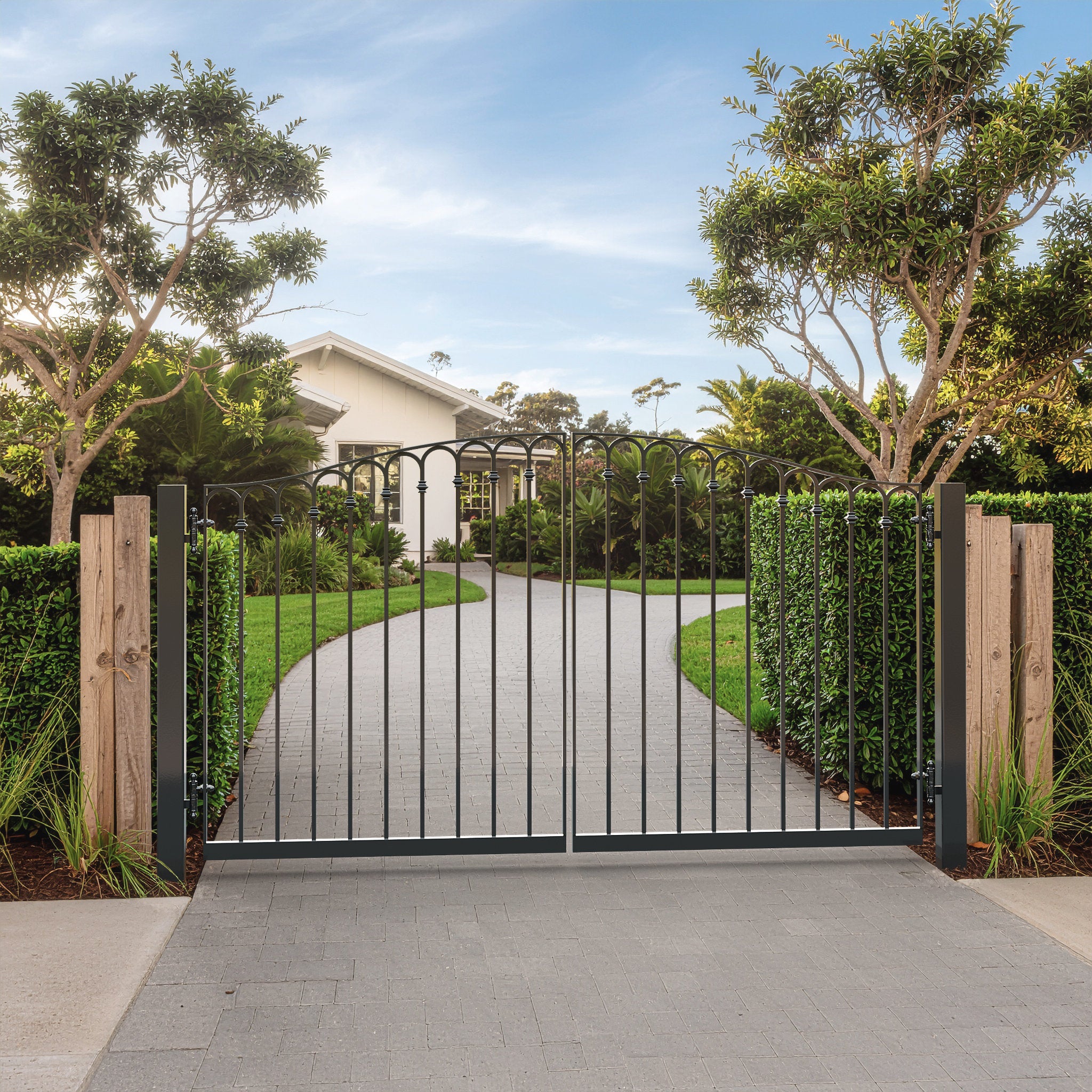 Burleigh Driveway Gate
